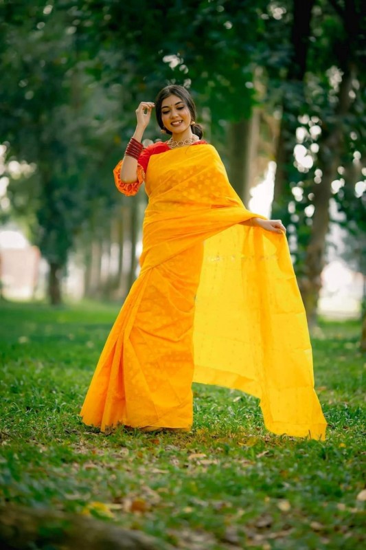 Rich Fabric Traditional Weightless Tangail Jamdani Saree for Women